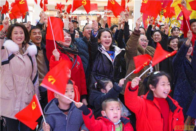「个人投保退休后怎么领独生子女费」-专业问答平台,解答你的疑问